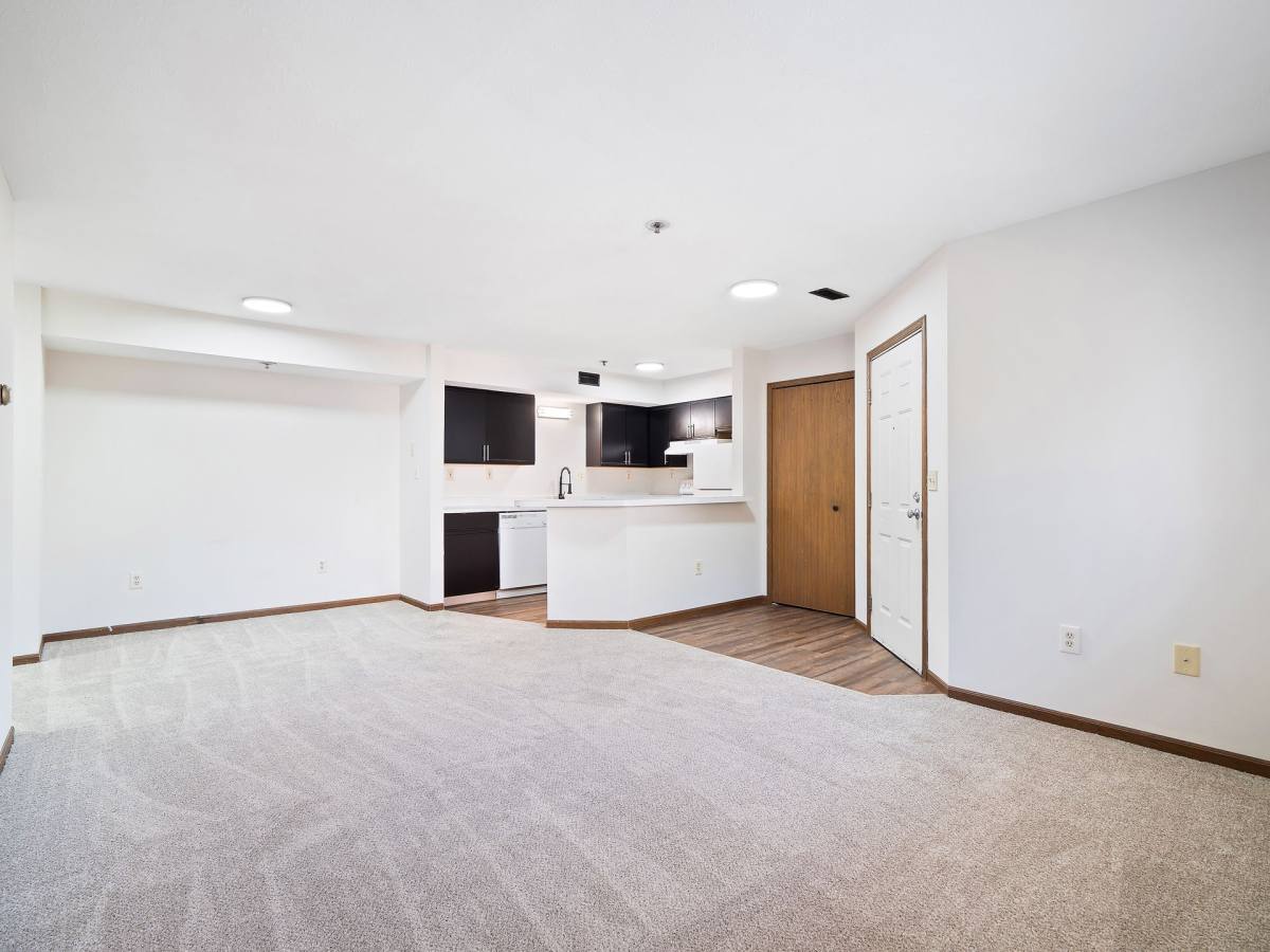 Apartment for rent at 376 W Cedar St, Akron, OH 44307
