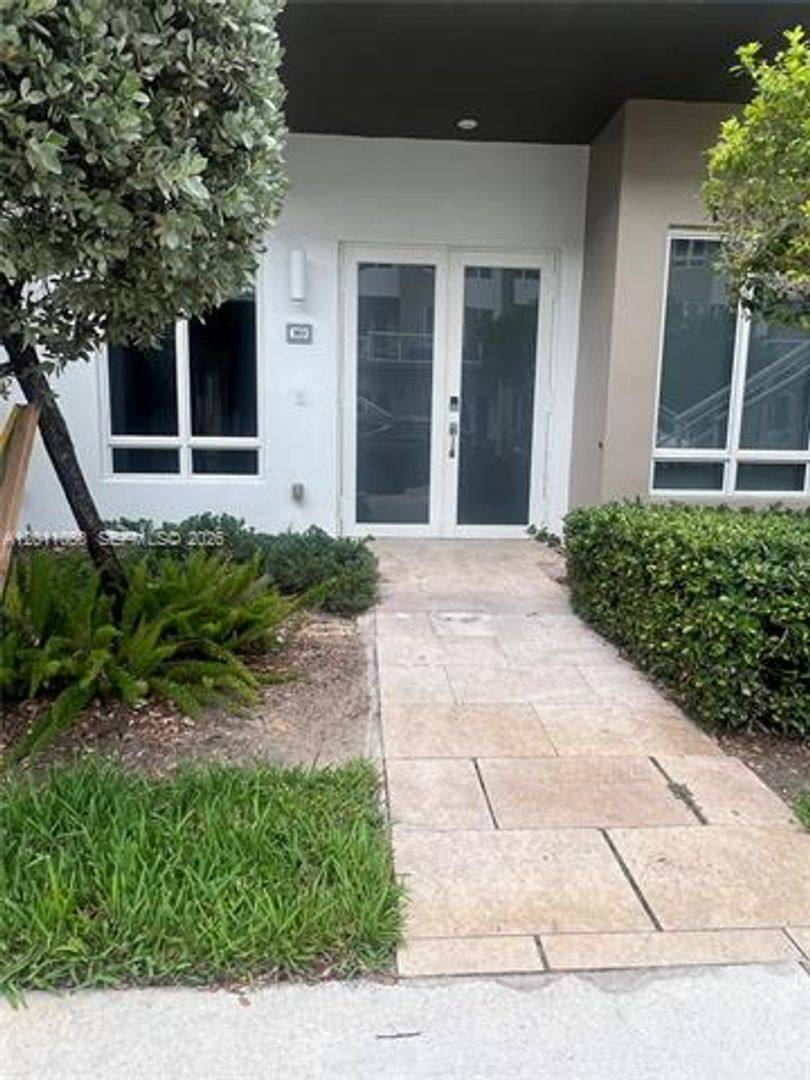 Condo for rent at 10245 NW 63rd Terrace, Miami, FL 33178