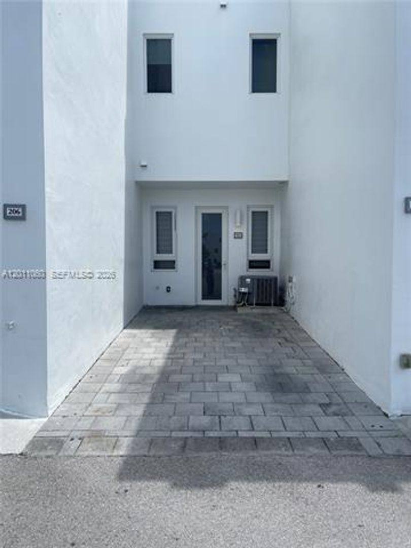 Condo for rent at 10245 NW 63rd Terrace, Miami, FL 33178
