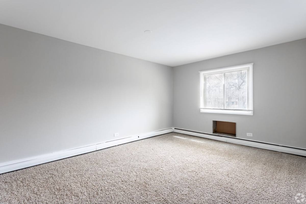 Apartment for rent at 23439 Western Ave, Park Forest, IL 60466