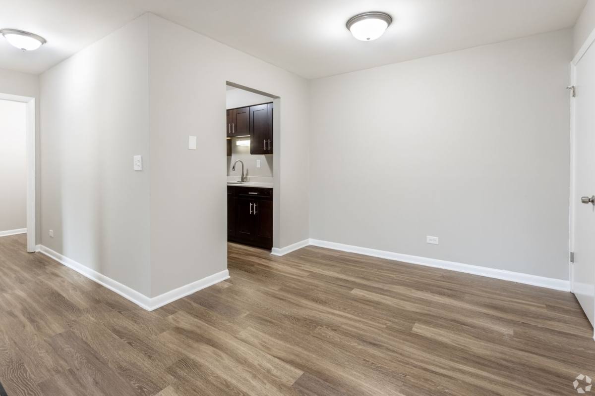 Apartment for rent at 23439 Western Ave, Park Forest, IL 60466