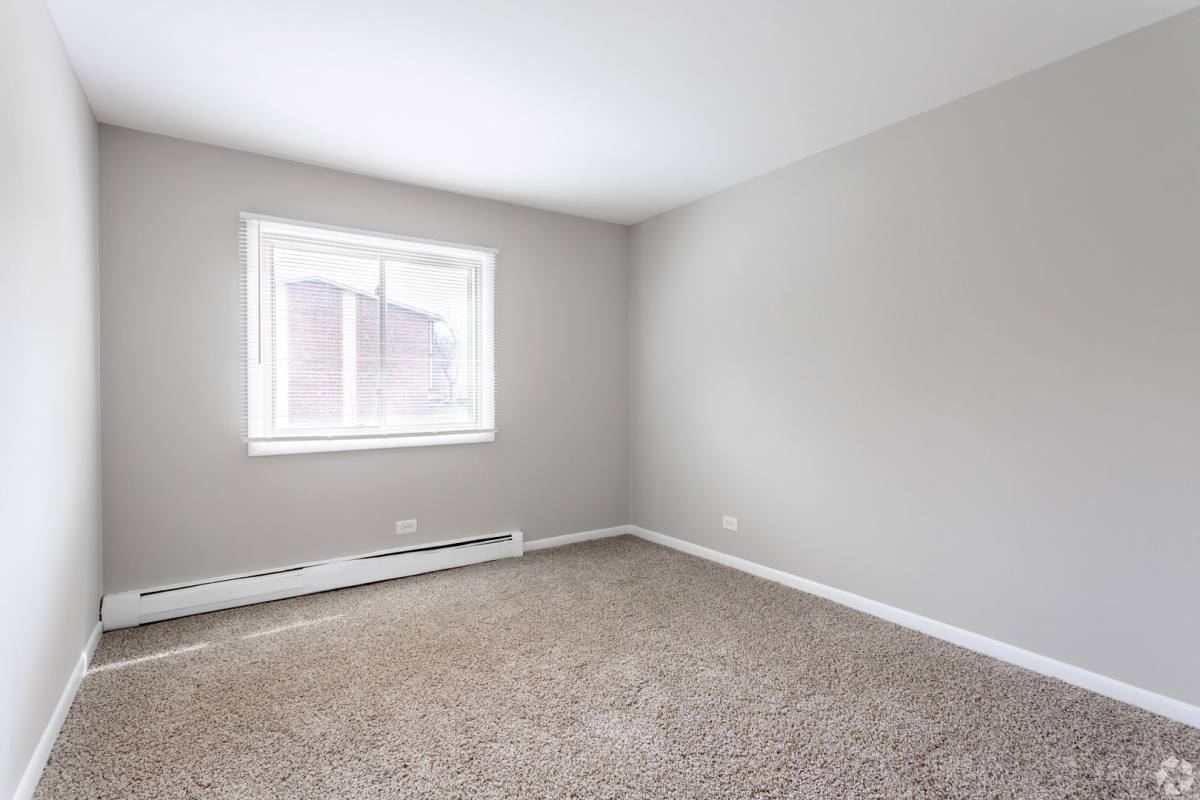 Apartment for rent at 23439 Western Ave, Park Forest, IL 60466