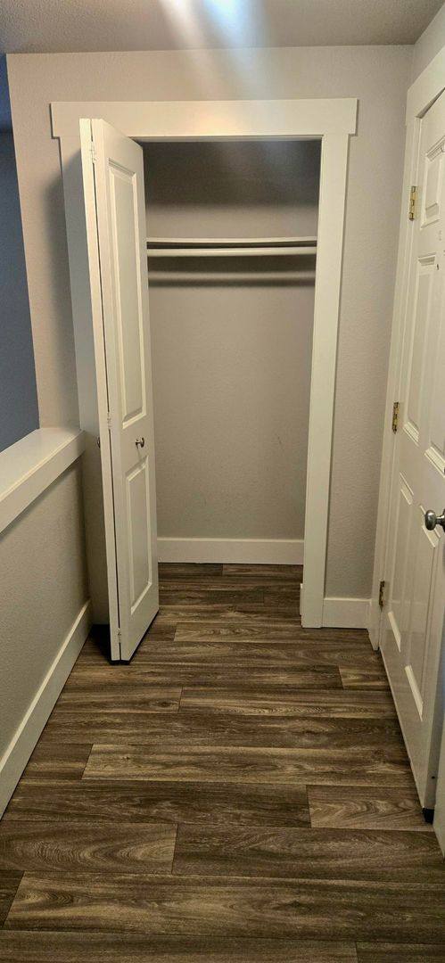 Apartment for rent at 215 23rd Ave SW, Puyallup, WA 98371