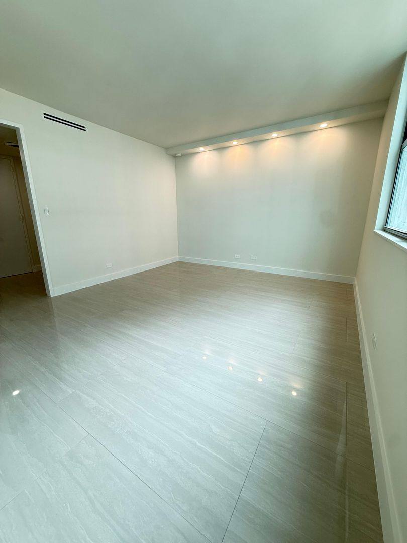 Apartment for rent at 5055 Collins Ave, Miami Beach, FL 33140