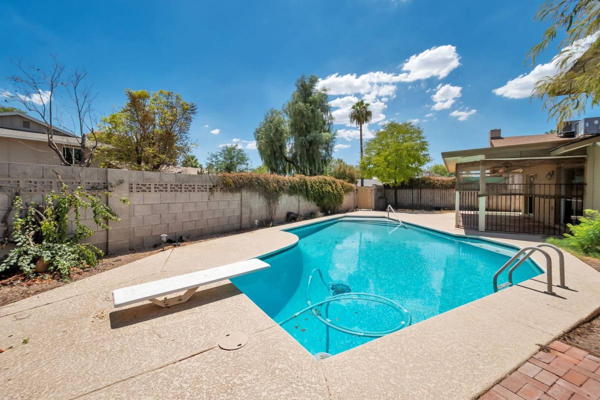 House for rent at 1633 E La Jolla Dr, Tempe, AZ 85282