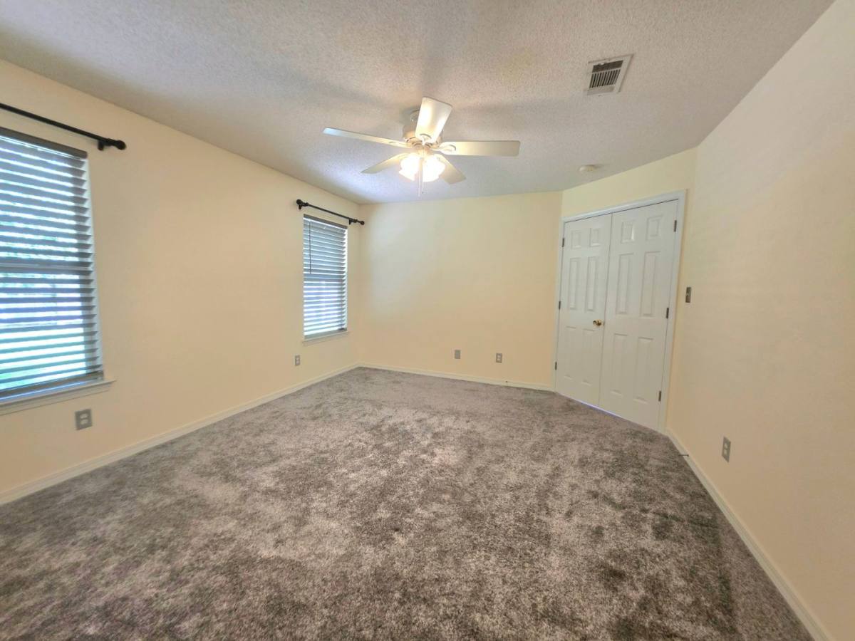House for rent at 1059 Simpson St, Pensacola, FL 32526