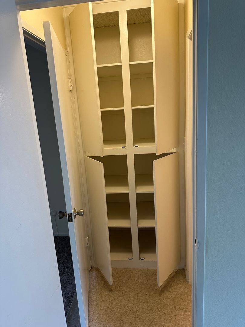 Apartment for rent at 5328 Hermitage Ave, Valley Village, CA 91607
