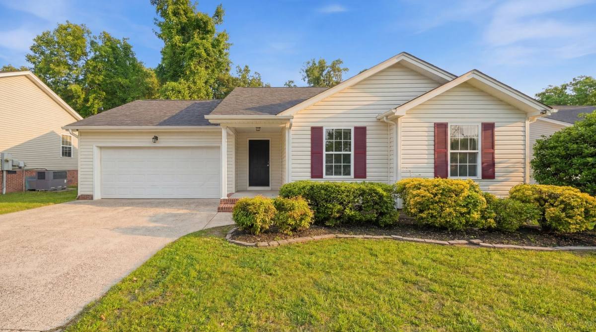 House for rent at 8506 Igou Gap Rd, Chattanooga, TN 37421