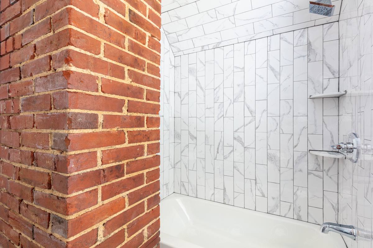 Apartment for rent at 3123 Woodland Ave, Kansas City, MO 64109