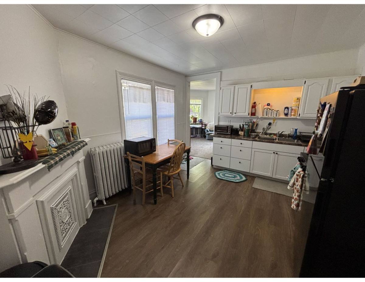 Apartment for rent at 817-825 King St, La Crosse, WI 54601