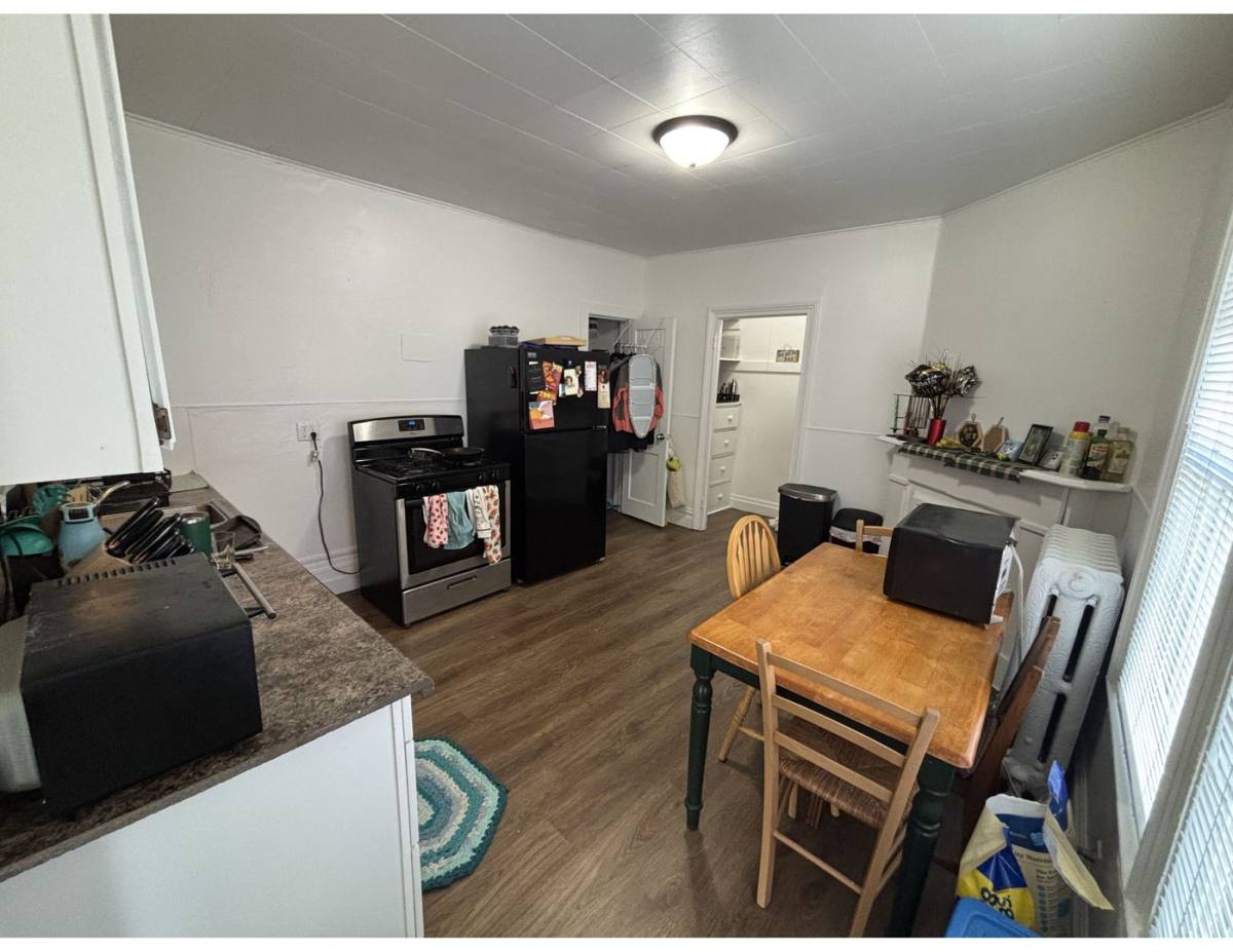Apartment for rent at 817-825 King St, La Crosse, WI 54601