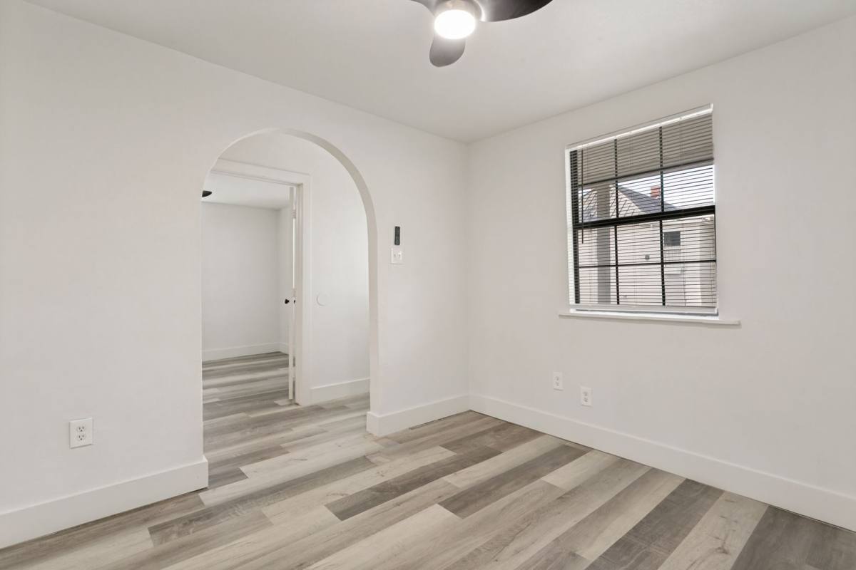 Townhouse for rent at 1121 Essex St, San Antonio, TX 78210