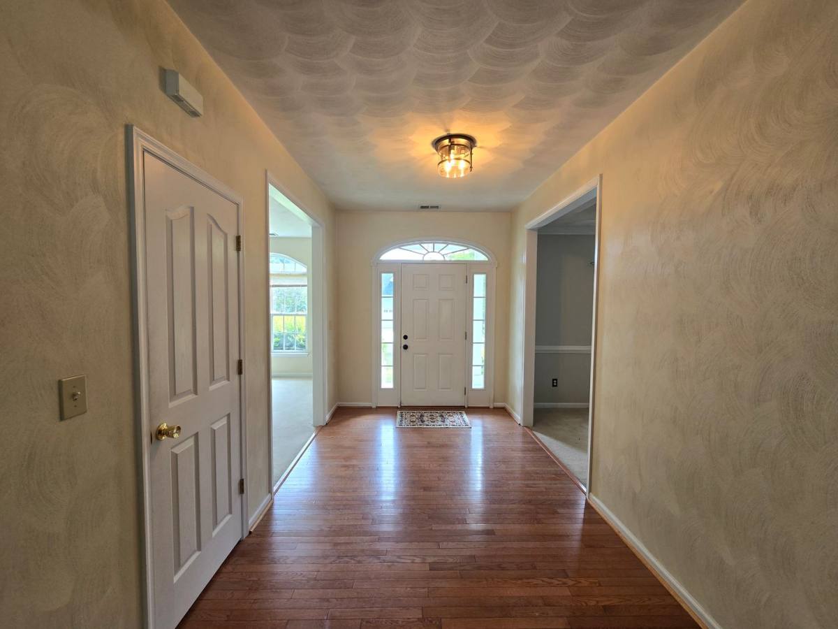 House for rent at 101 Kingfisher Cove, Moyock, NC 27958