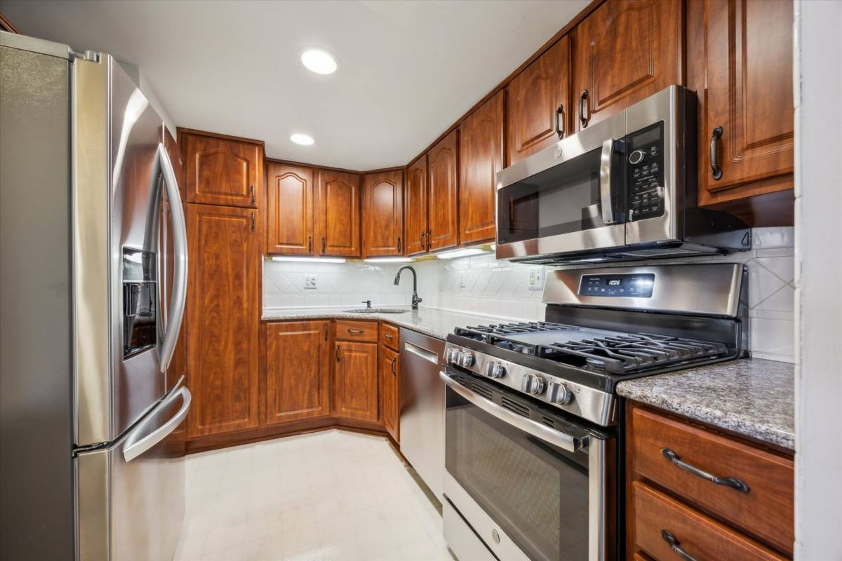 Apartment for rent at 226 Old Forge Crossing, Devon, PA 19333