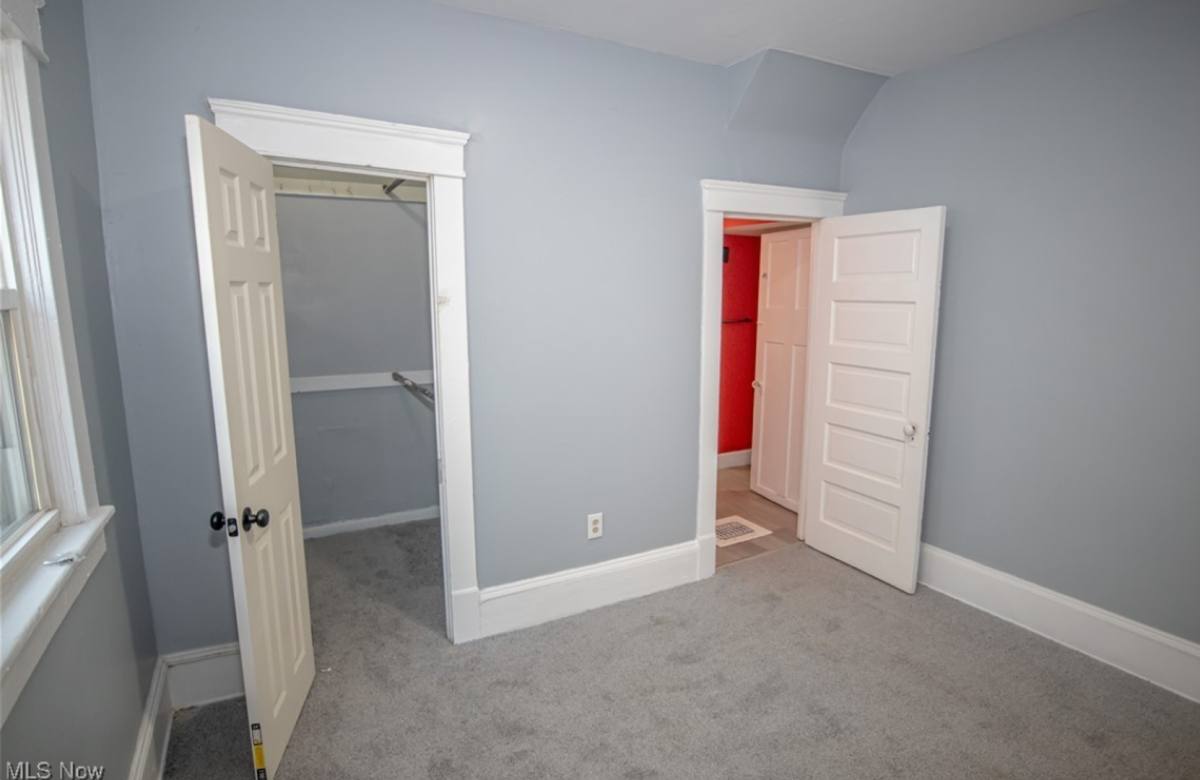 House for rent at 1215 E 113th St, Cleveland, OH 44108