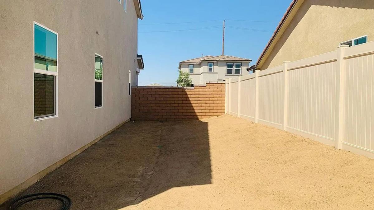 House for rent at 20014 Lemonscent Dr, Riverside, CA 92507