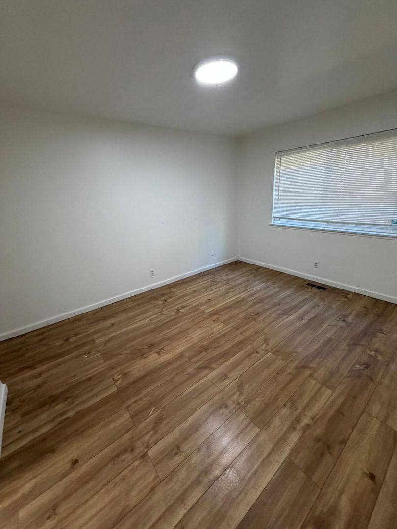 Apartment for rent at 3239 Glendora Dr, San Mateo, CA 94403