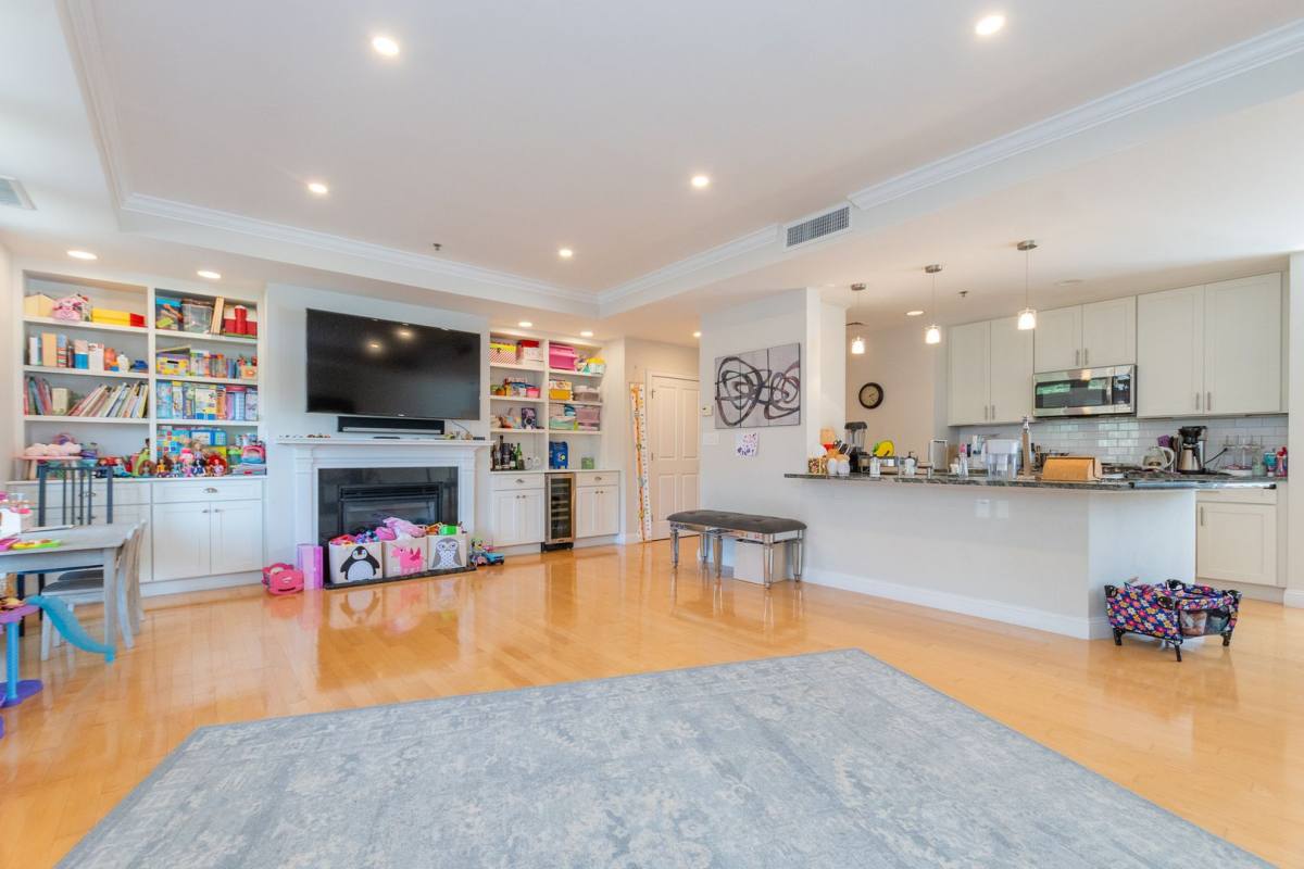 Condo for rent at 1602 Beacon St #403, Brookline, MA 02446