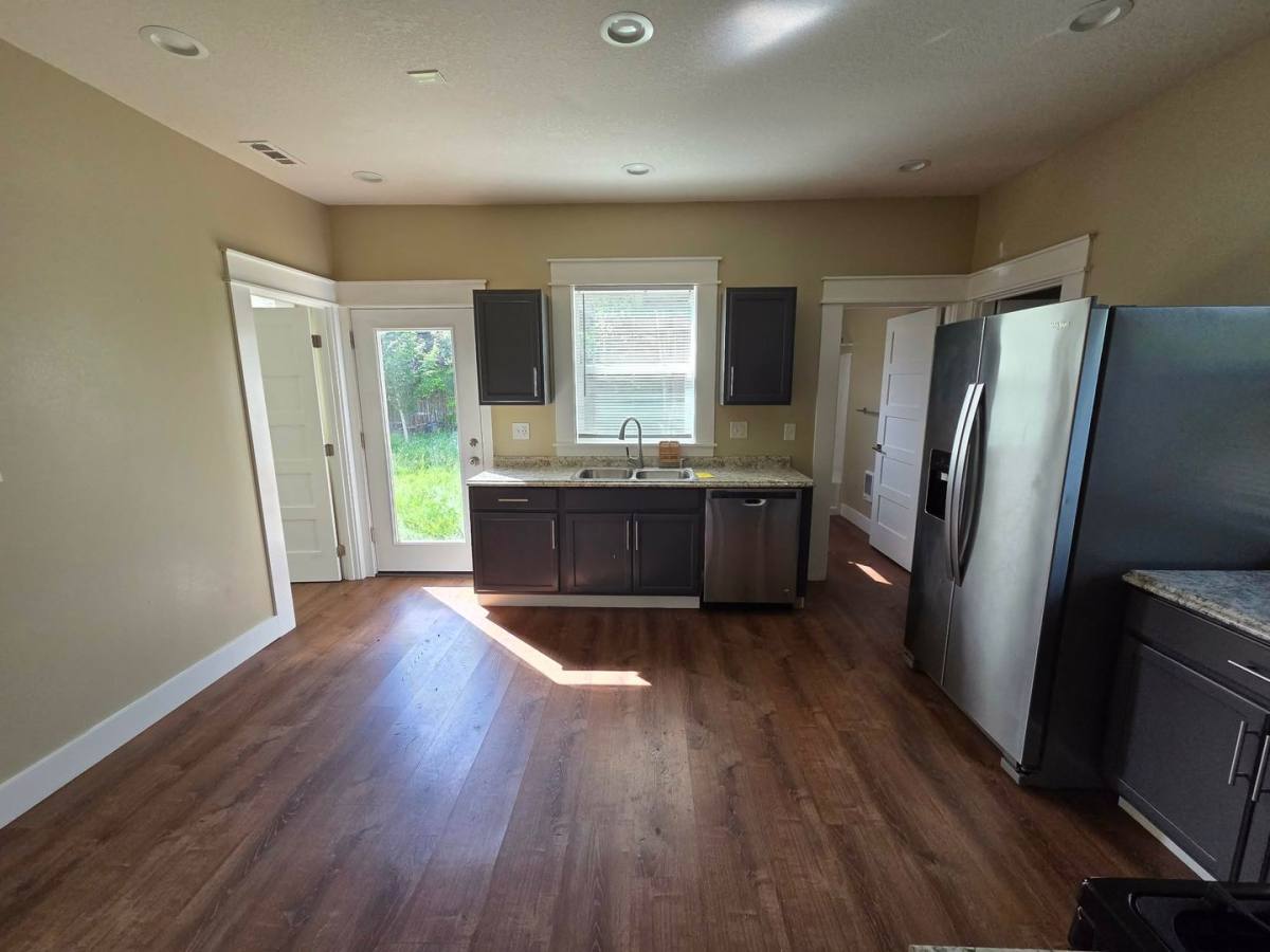 Apartment for rent at 7817 N Haven Ave, Portland, OR 97203