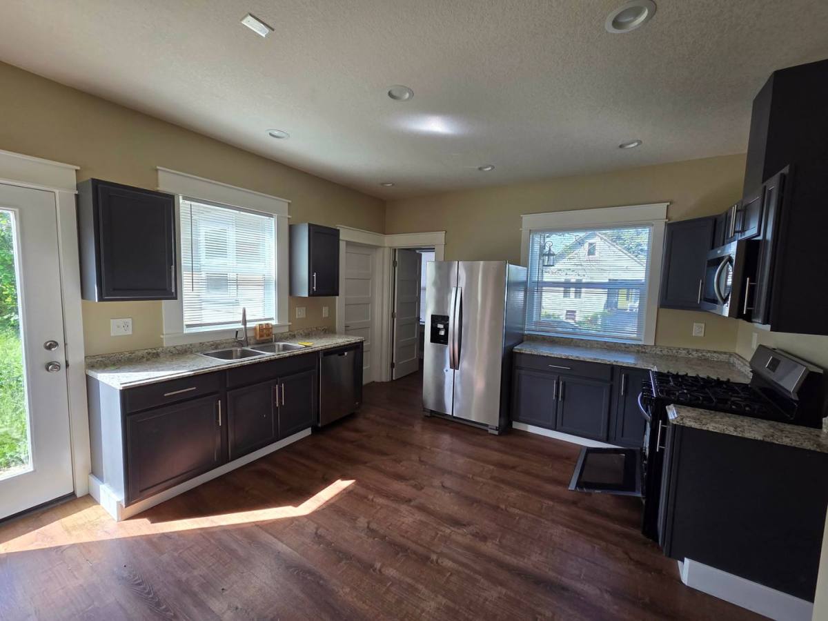 Apartment for rent at 7817 N Haven Ave, Portland, OR 97203
