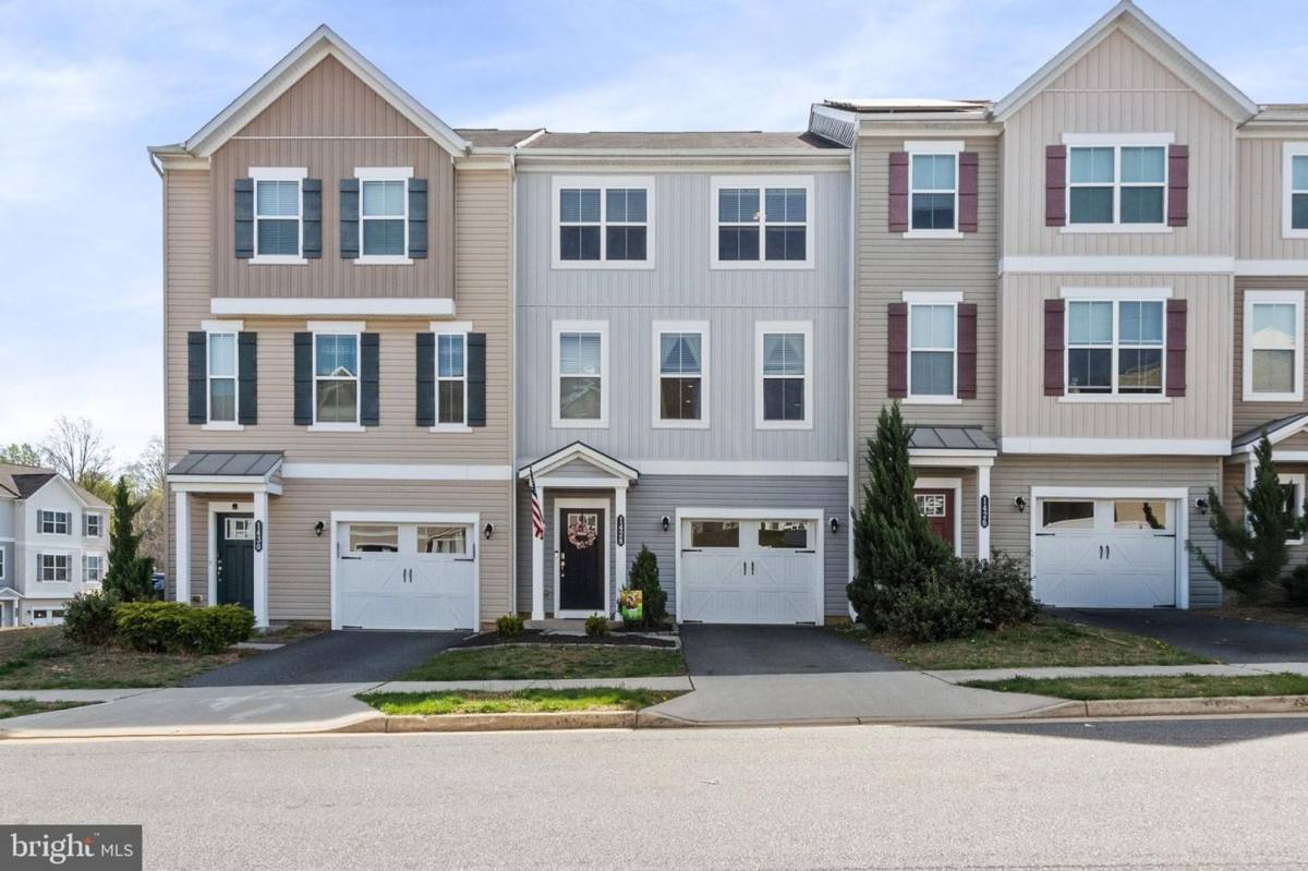 Townhouse for rent at 1428 Hudgins Farm Circle, Fredericksburg, VA 22408