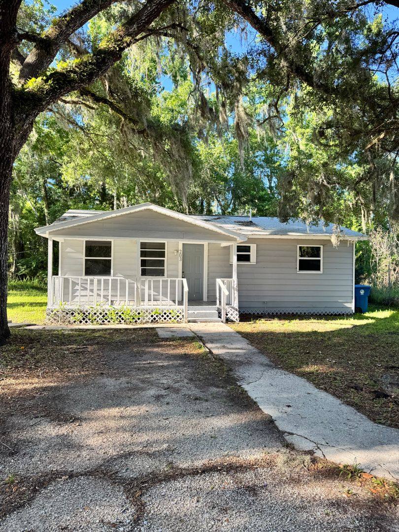House for rent at 203 D St, Brooksville, FL 34601