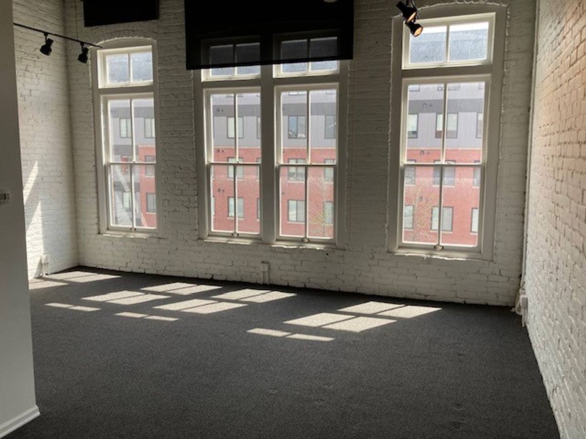 Apartment for rent at 1318 Jones St, Omaha, NE 68102