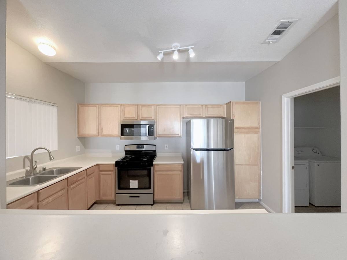 Apartment for rent at 8725 W Flamingo Rd, Las Vegas, NV 89147