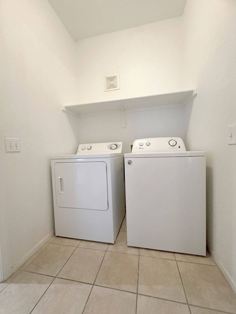 Apartment for rent at 8725 W Flamingo Rd, Las Vegas, NV 89147