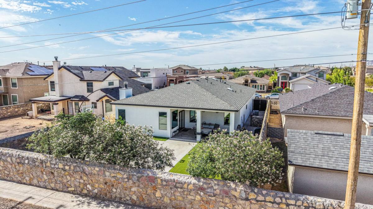 House for rent at 4825 Rancho Feliz C T, El Paso, TX 79934