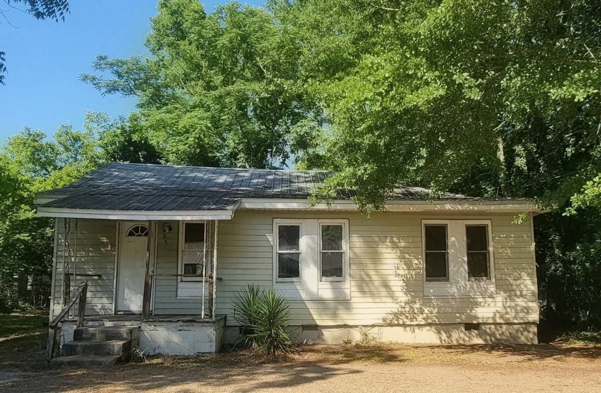 House for rent at 107 Flanders St, Dublin, GA 31021