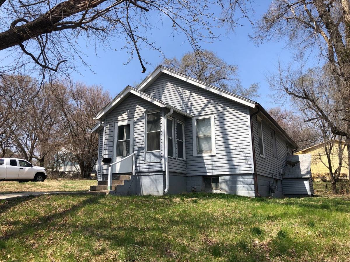 House for rent at 3674 Bedford Ave, Omaha, NE 68111
