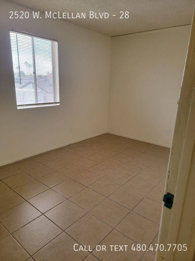 Apartment for rent at 2520 W McLellan Blvd, Phoenix, AZ 85017