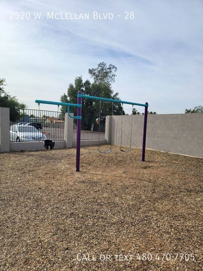 Apartment for rent at 2520 W McLellan Blvd, Phoenix, AZ 85017