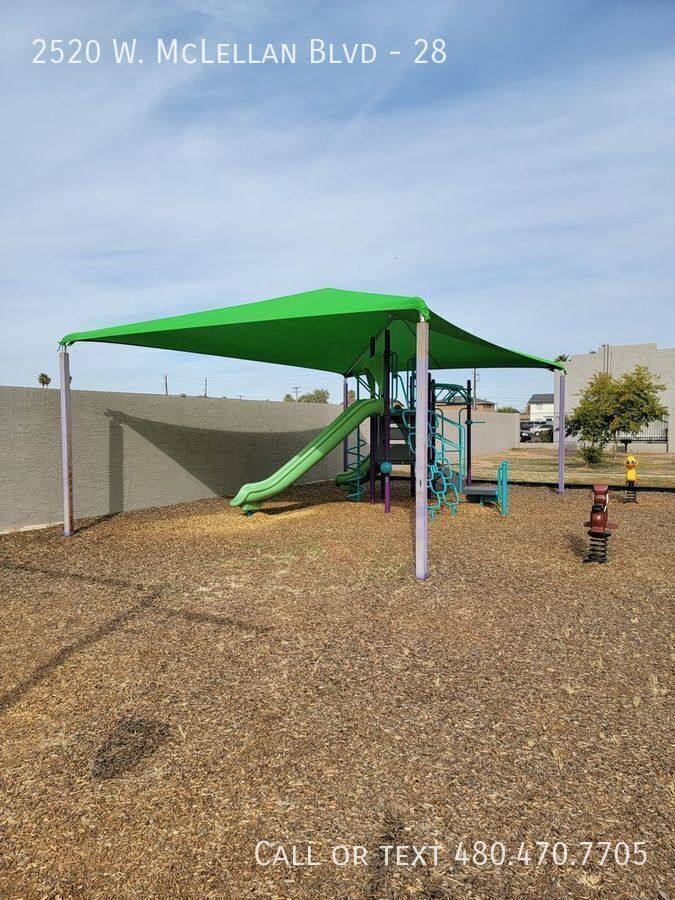 Apartment for rent at 2520 W McLellan Blvd, Phoenix, AZ 85017