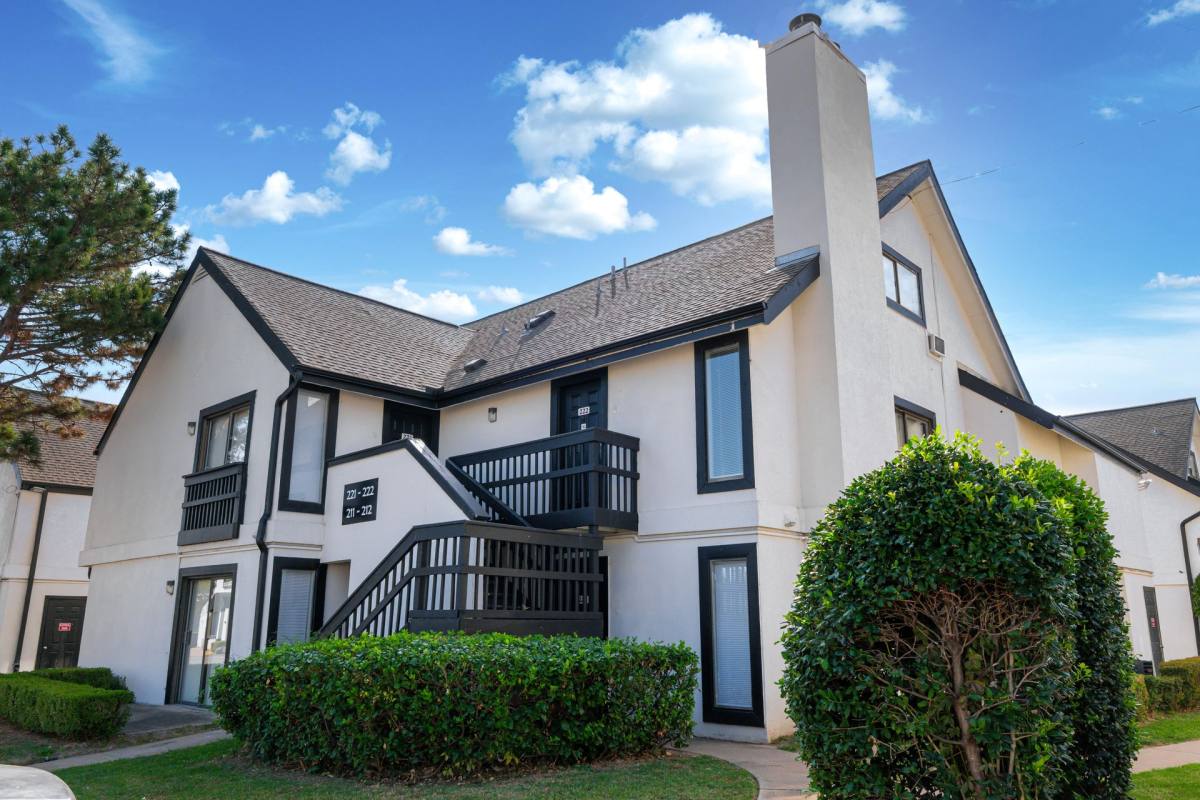 Apartment for rent at 8181 E 41st St, Tulsa, OK 74145
