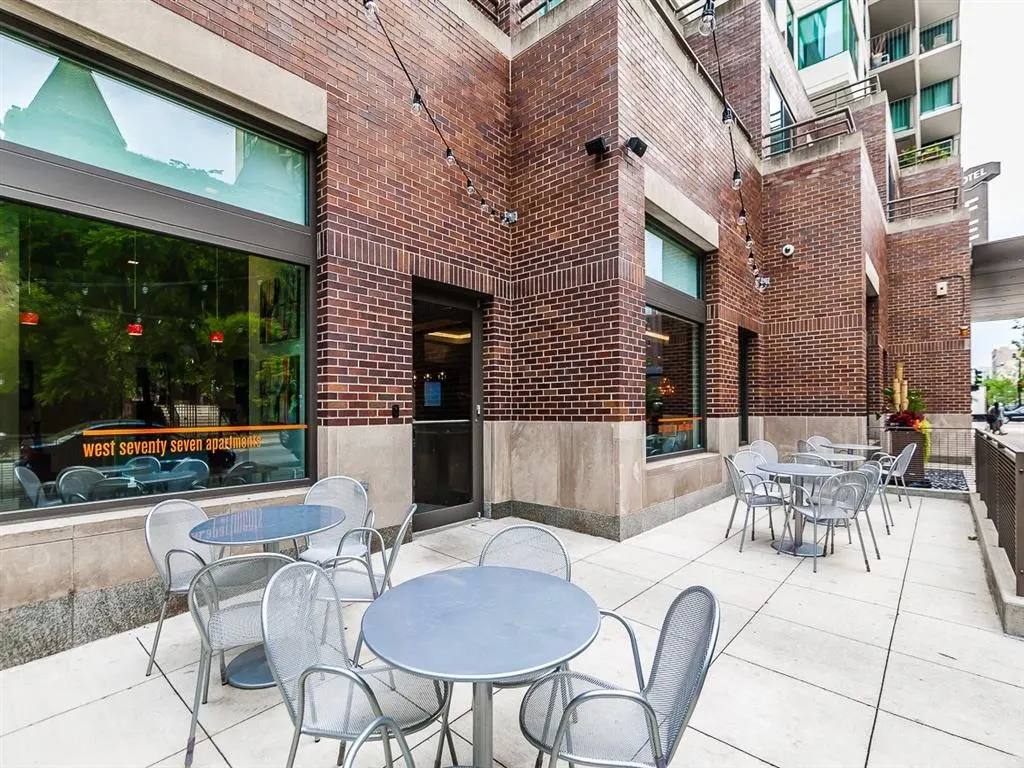 Apartment for rent at 77 W Huron St #1306, Chicago, IL 60654