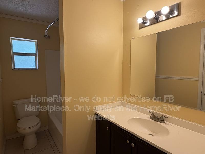 House for rent at 9702 Theresa Circle, Thonotosassa, FL 33592