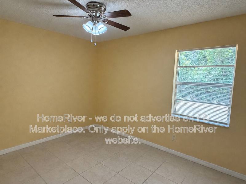 House for rent at 9702 Theresa Circle, Thonotosassa, FL 33592