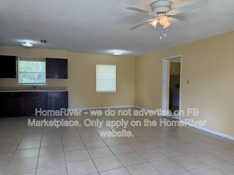 House for rent at 9702 Theresa Circle, Thonotosassa, FL 33592