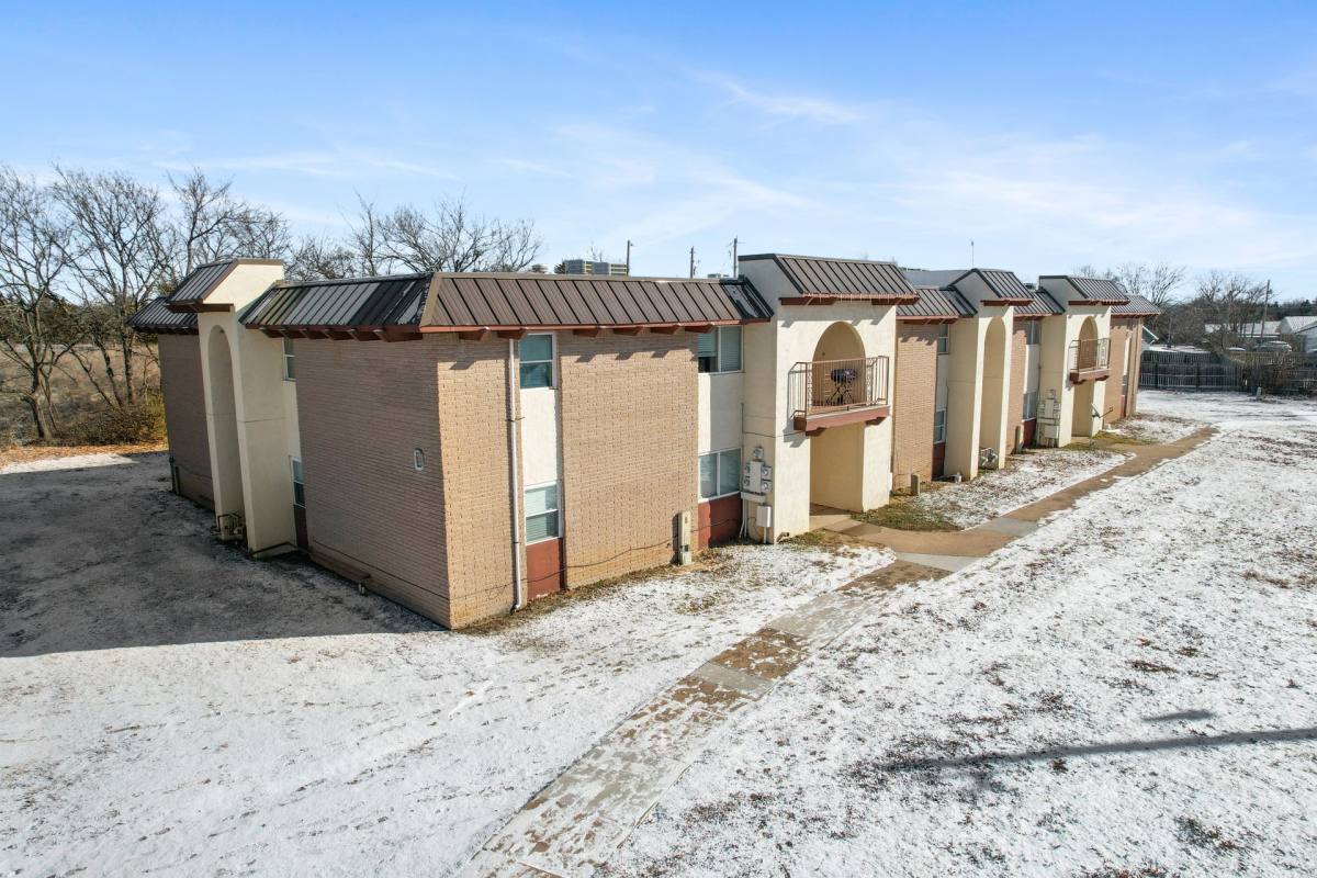 Apartment for rent at 1428 S Little Ave, Cushing, OK 74023