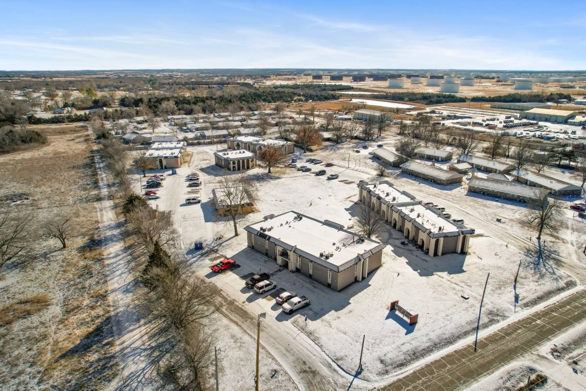 Apartment for rent at 1428 S Little Ave, Cushing, OK 74023