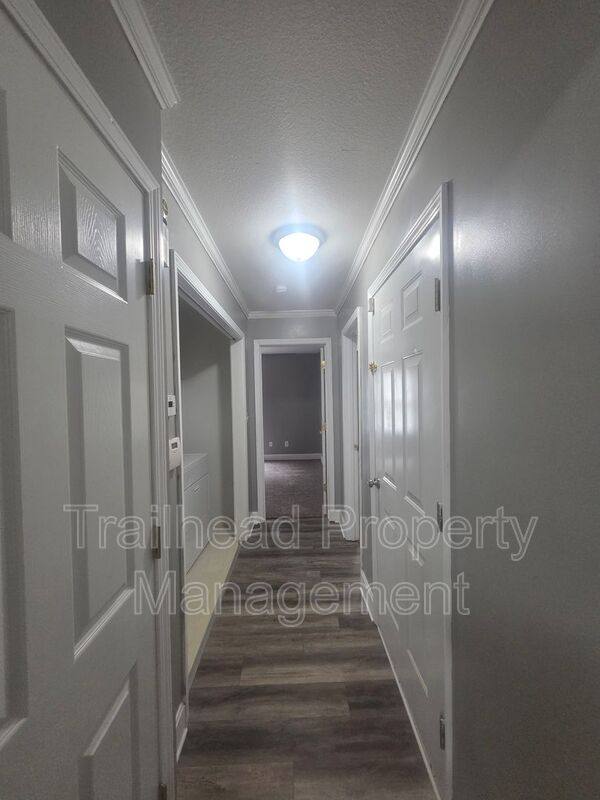 House for rent at 119 W 79th Terrace, Kansas City, MO 64114