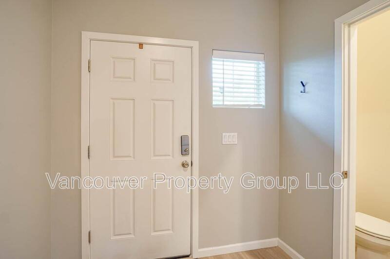 House for rent at 1423 W 16th Ave, La Center, WA 98629
