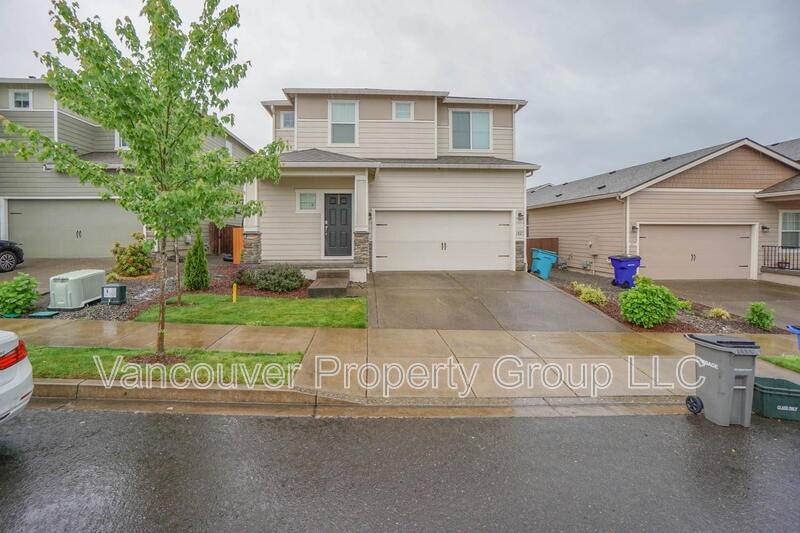 House for rent at 1423 W 16th Ave, La Center, WA 98629
