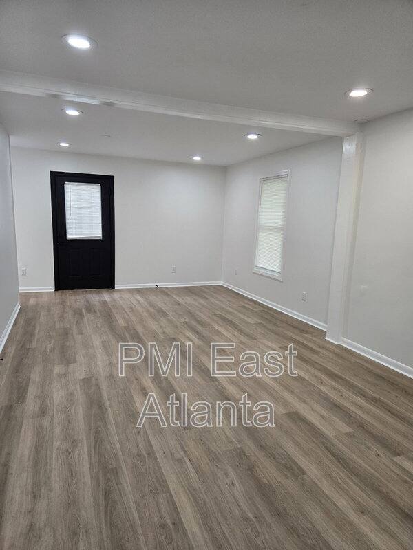 House for rent at 2275 Country Club Lane SW, Atlanta, GA 30311