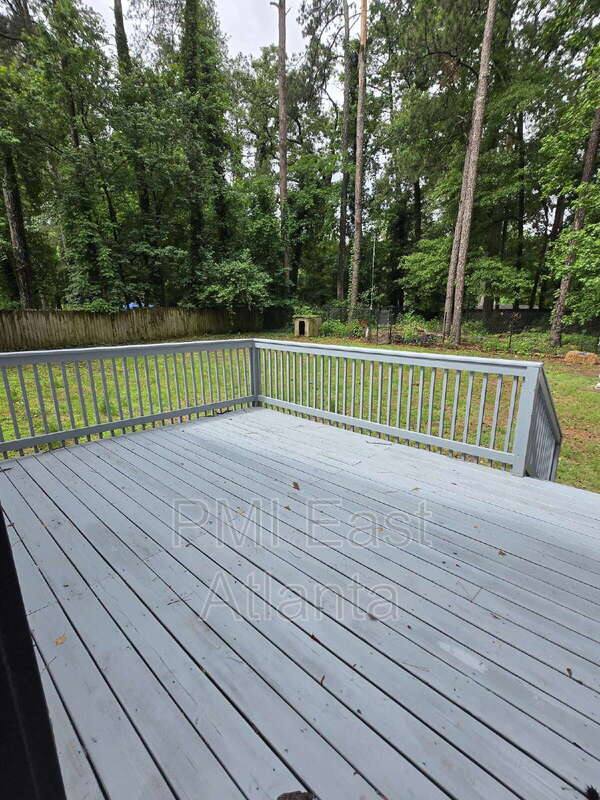 House for rent at 2275 Country Club Lane SW, Atlanta, GA 30311
