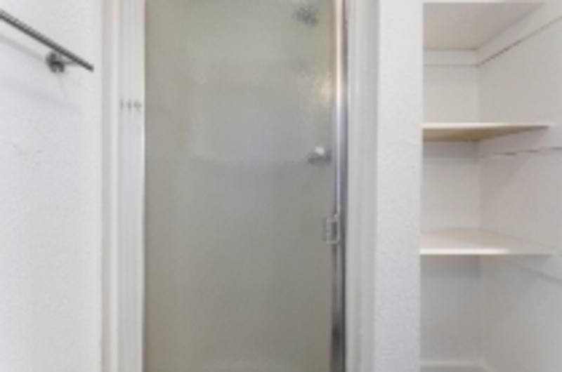 Apartment for rent at 204 E Franklin St #4, Liberty, MO 64068