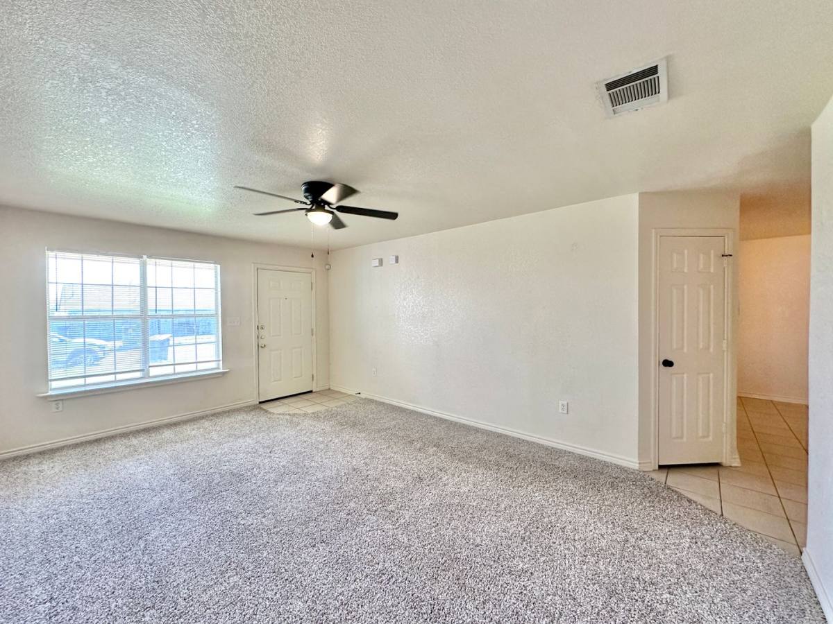 Townhouse for rent at 519 S 54th St, Killeen, TX 76543
