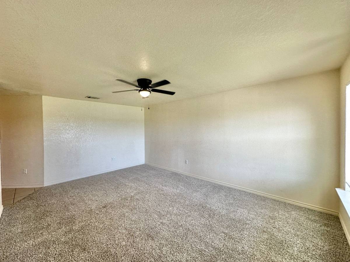 Townhouse for rent at 519 S 54th St, Killeen, TX 76543